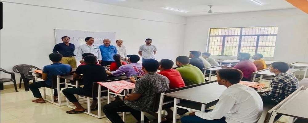 RAJKIYA MAHAVIDYALAYA, GEHMAR, ZAMANIYA, GHAZIPUR	